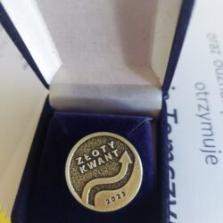 Odznaka Złoty Kwant